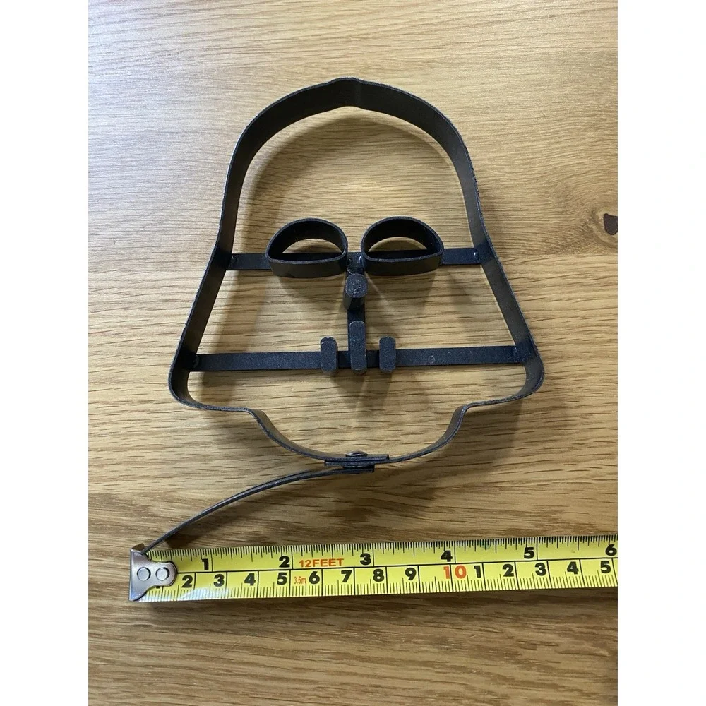 Williams Sonoma STAR WARS & Hearts Heavy Metal Pancake Molds Star Wars Day May 4